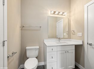 3708 Grand Blvd #302, Brookfield, IL 60513