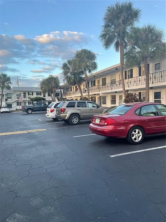1 bed, 1.0 bath, 658 sqft, $2,500 — Photo 2