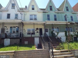320 W Oak St, Shenandoah, PA 17976