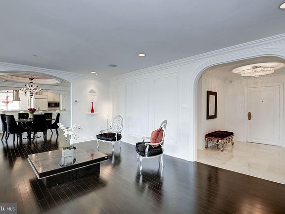2nd image of 4550 N Park Ave APT 1011