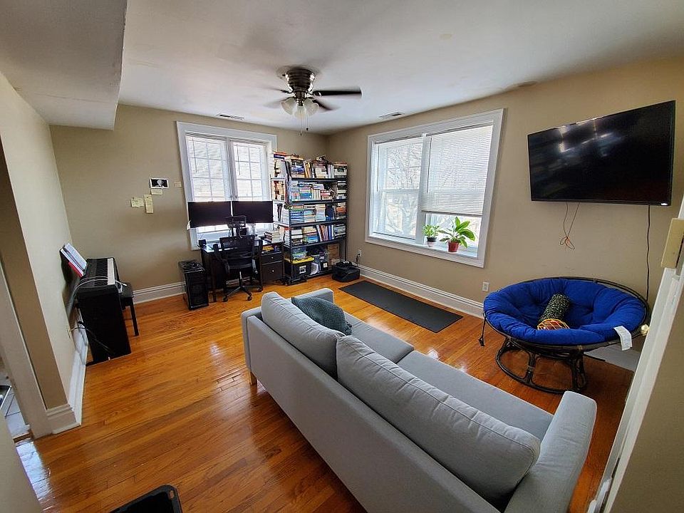 1st image of 4256 Botanical Ave #4