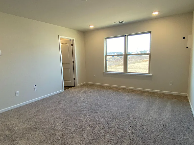 1004 Maylen Trce — Photo 15