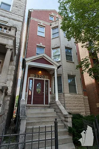 2322 N Southport Ave #G Photo 1