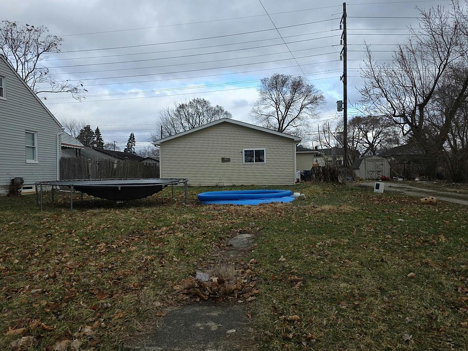 1st image of 617 Macdonald Ave