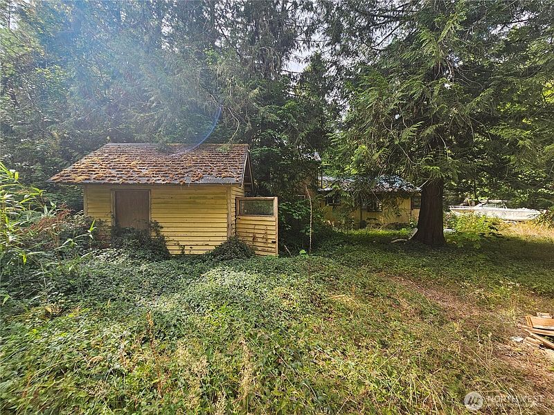 2nd image of 960 Duckabush Road