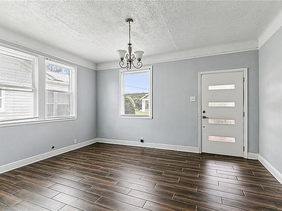 5th image of 4766 Marigny St