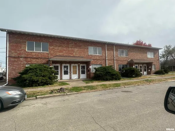 1529 Spruce St, Murphysboro, IL 62966