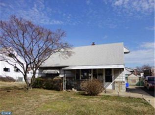 9227 Academy Rd, Philadelphia, PA 19114