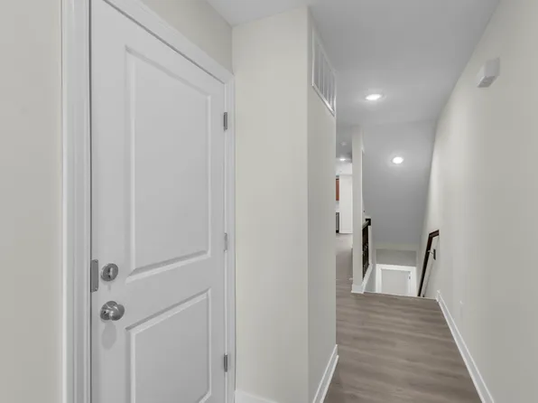 1118 Autumn Cir #5, Louisburg, KS 66053