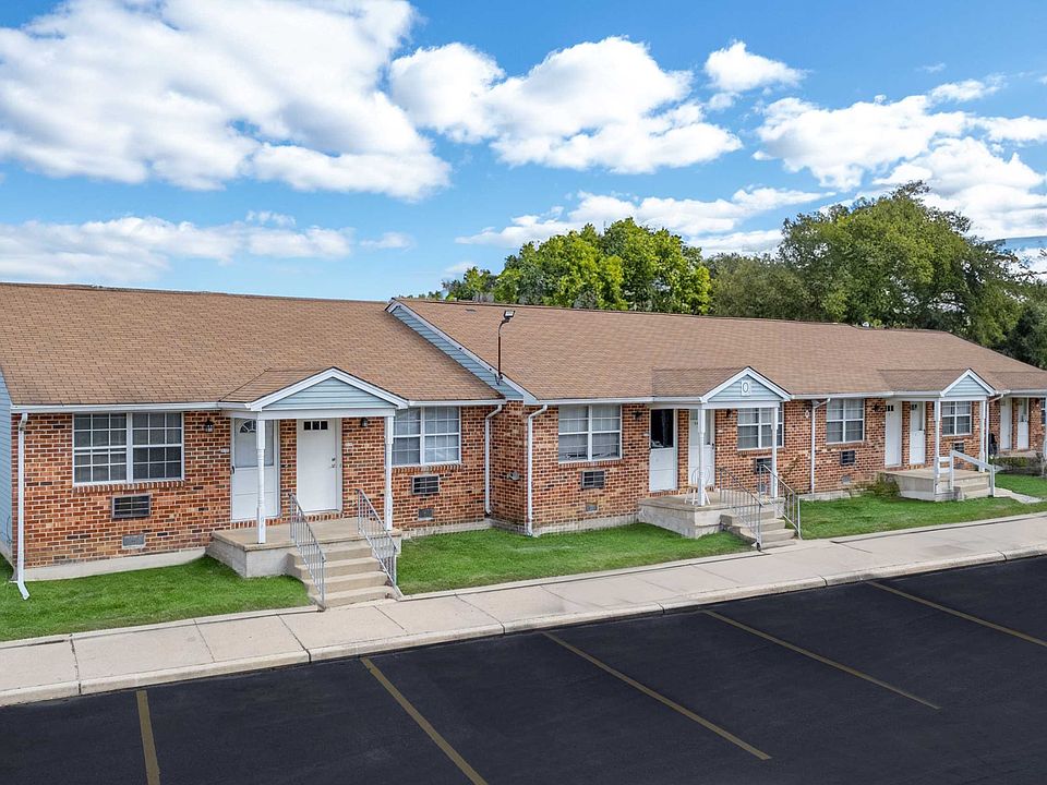 1st image of 301 W Delilah Rd #446