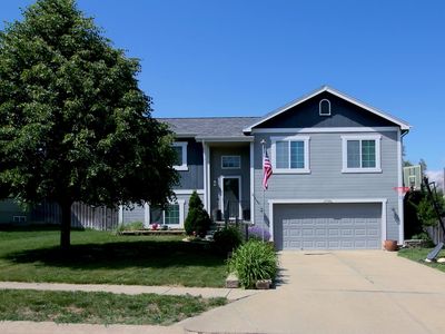 21006 Paradise Dr, Gretna, NE, 68028
