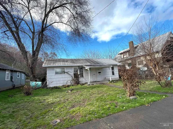 412 11th St, Lewiston, ID 83501