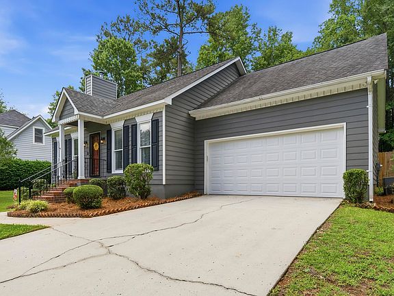 3rd image of 222 Chadwick Cir