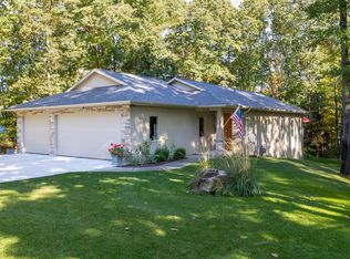 19188 Fox Glove Cir, Big Rapids, MI 49307