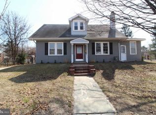 714 W 4th St, Palmyra, NJ 08065
