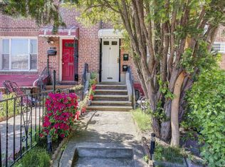 20-28 26th St, Astoria, NY 11105