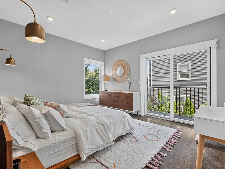 112 Webster Ave #1 — Photo 27