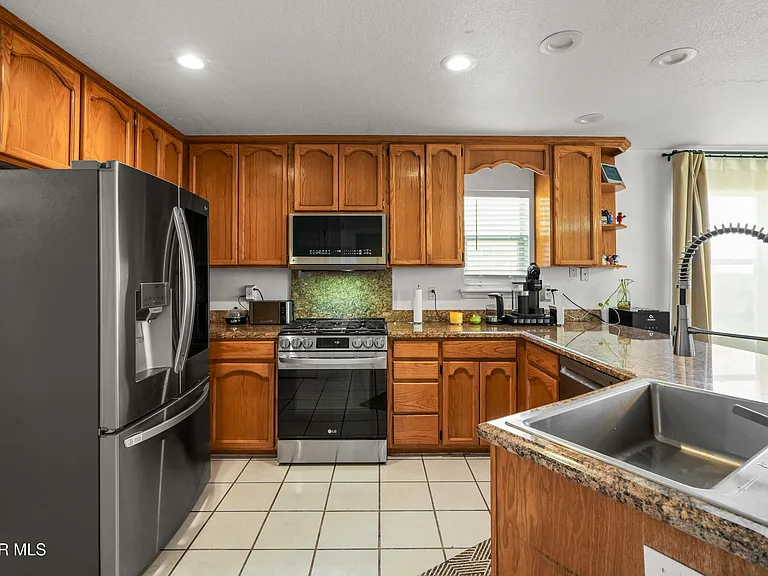 6205 La Posta Dr — Photo 17
