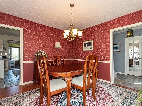 5th image of 14770 Maplewood Dr