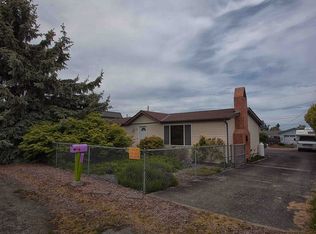 428 W Hemlock St, Sequim, WA 98382