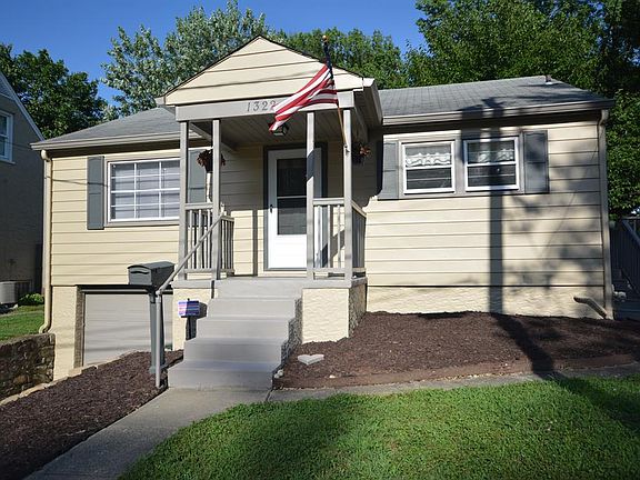 2nd image of 1322 Schirmer Ave