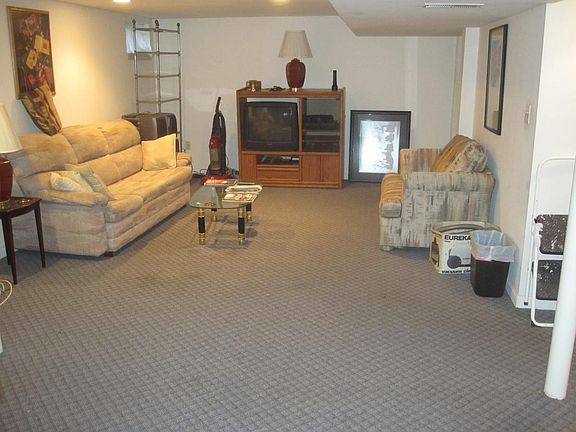 Basement Family Room (common space)
