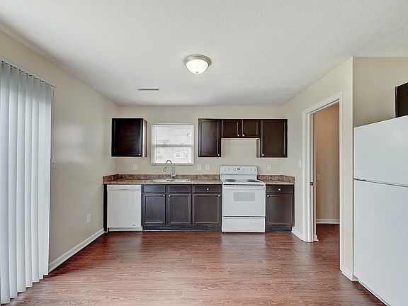 4th image of 7747 Danube St #1