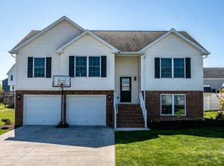 3047 Declaration Dr, Broadway, VA 22815