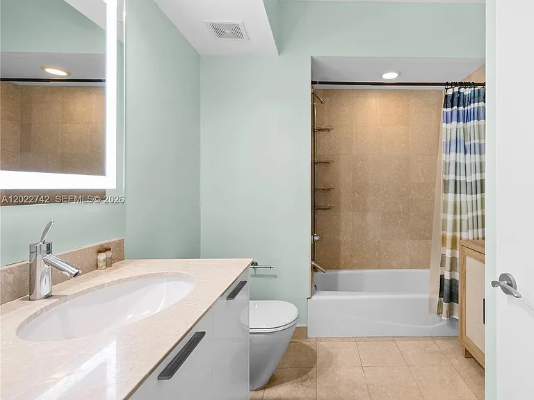 400 Alton Rd #907 — Photo 7