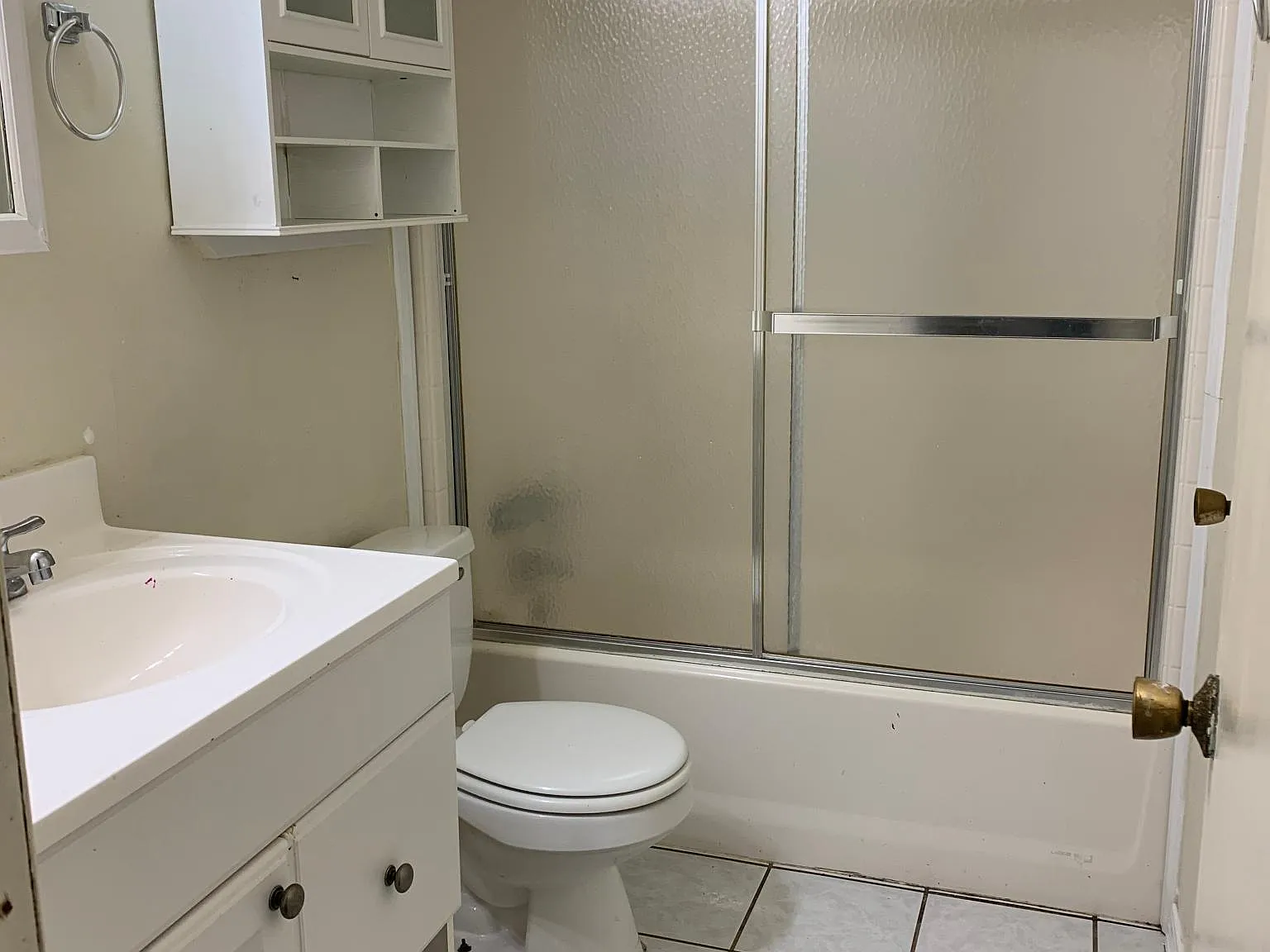 3 bed, 1176 sqft, $1,600 — Photo 4