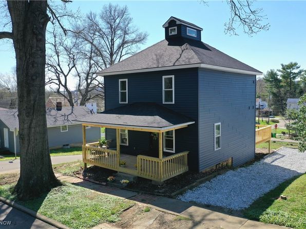 284 S Alexander St, Millersburg, OH 44654