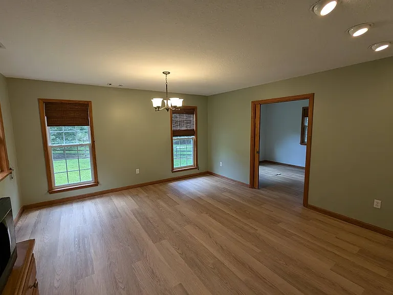 250 Cassie Ree Rd — Photo 9