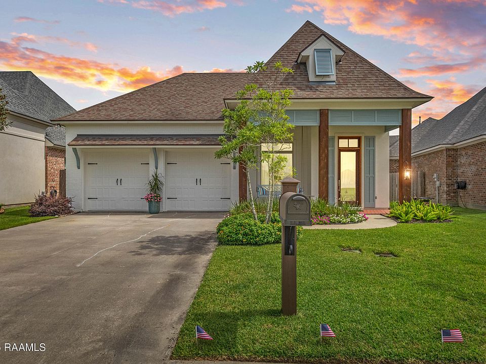 1st image of 108 Phelps Dr
