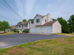 350 Narrow Ln, Charlestown, RI 02813
