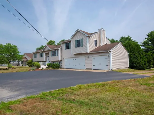 350 Narrow Ln, Charlestown, RI 02813