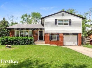 23 Peyton Dr, Chicago Heights, IL 60411