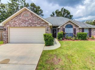 13628 Hidden Oaks Dr, Gulfport, MS 39503