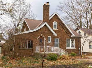 3217 N Sheridan Rd, Peoria, IL 61604