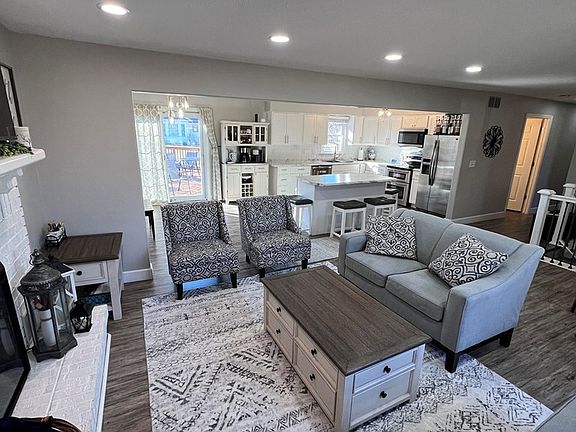 5th image of 807 College Park Dr