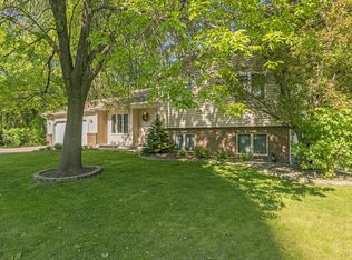 1 Alice Ct, South Saint Paul, MN 55075