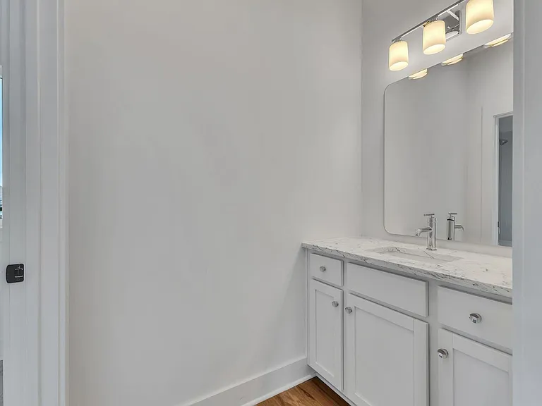 5917 Robertson Ave — Photo 34