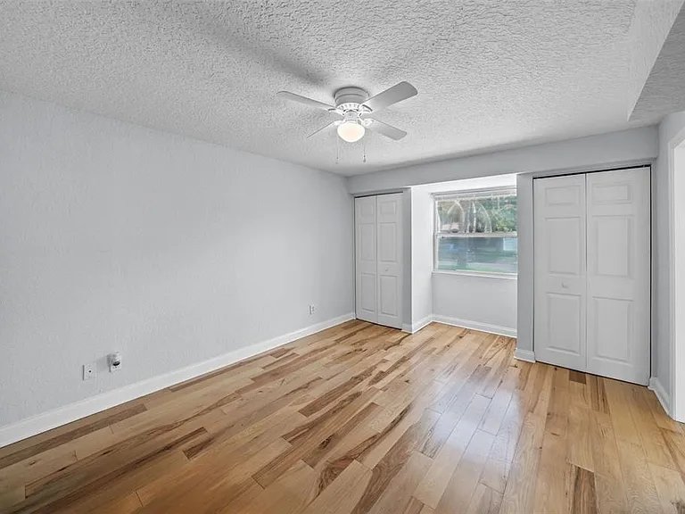 814 W Indiana Ave — Photo 22