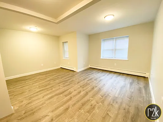 Rented by Realty 2000 Corp | media 4