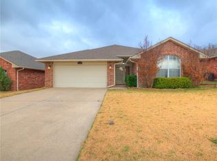 621 Cavecreek St, Norman, OK 73071