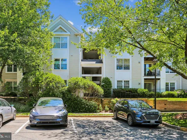 15302 Diamond Cove Ter #123, Rockville, MD 20850