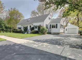 105 Battis Rd, Hamden, CT 06514