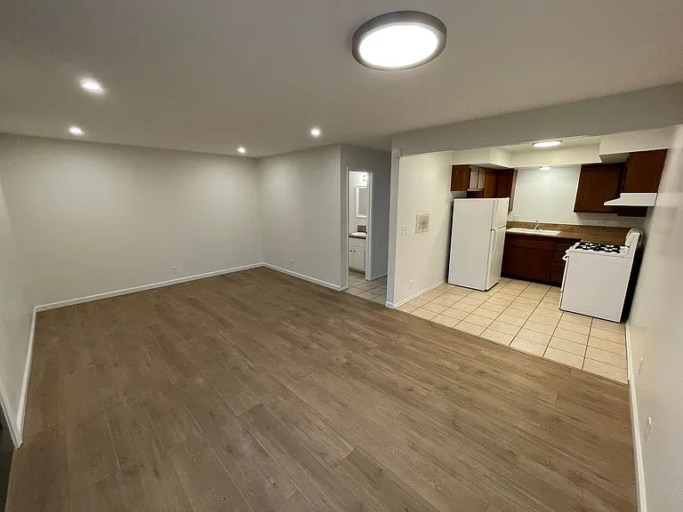 420 Ellwood Beach Dr — Photo 18