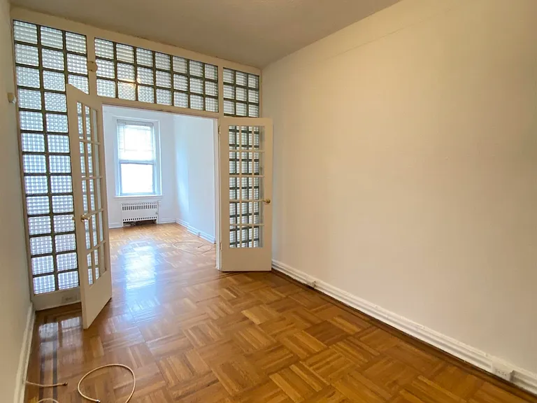410 Washington St #1 — Photo 3