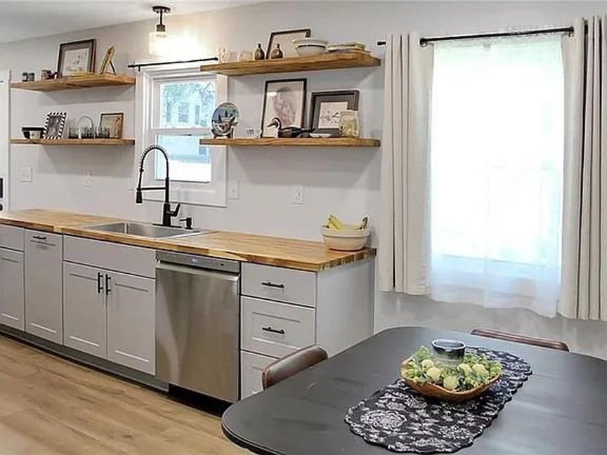 726 W Broadway St, Higginsville, MO - View 6
