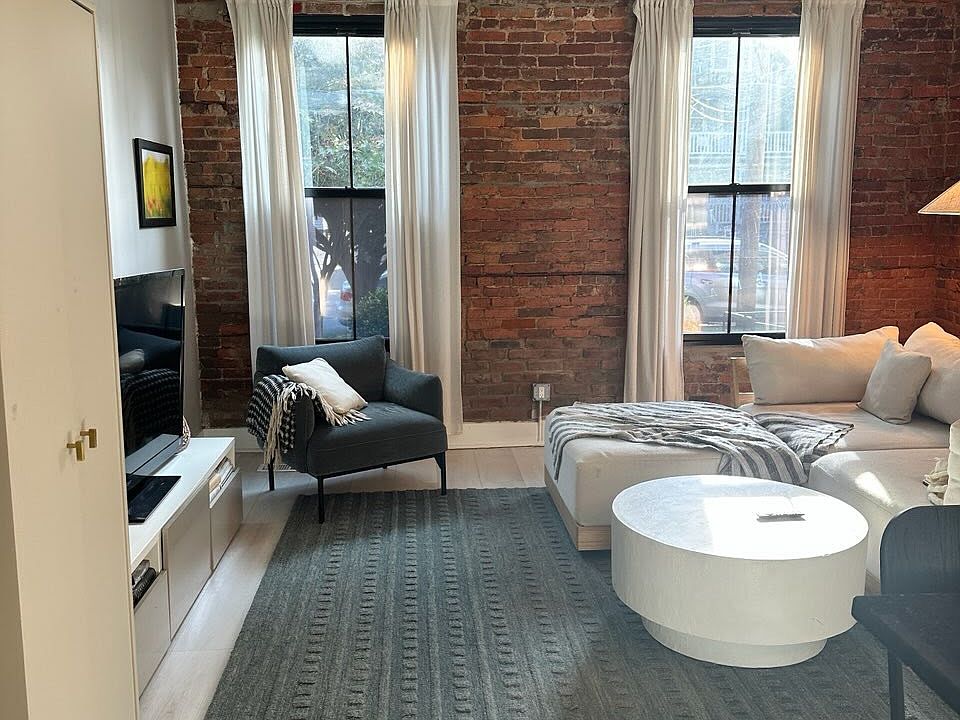 1st image of 2439 Tremont St #1
